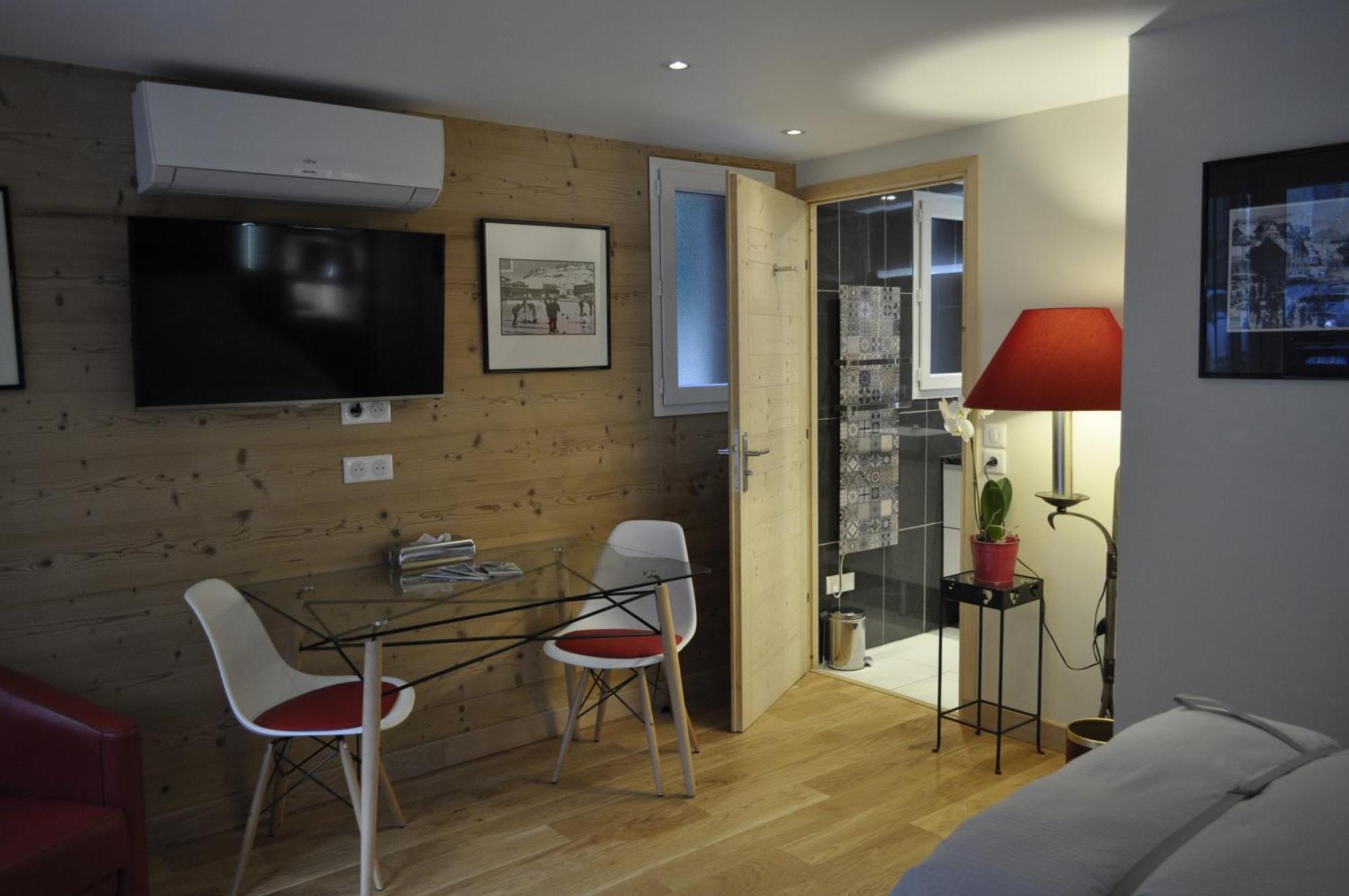 Chalet La Cachette Cyclists & Skiers Le Bourg-d'Oisans Bagian luar foto