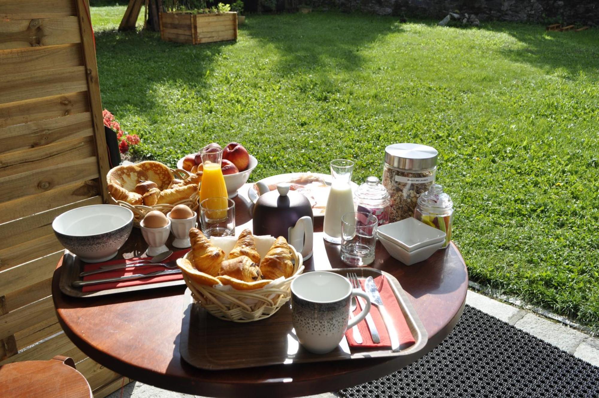Chalet La Cachette Cyclists & Skiers Le Bourg-d'Oisans Bagian luar foto